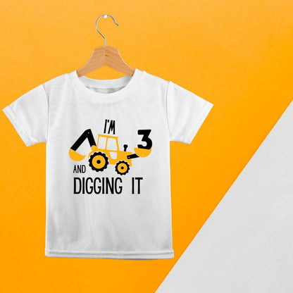 Construction Theme - I am 3 & Digging it Third Birthday T-Shirt for Kids - T Bhai